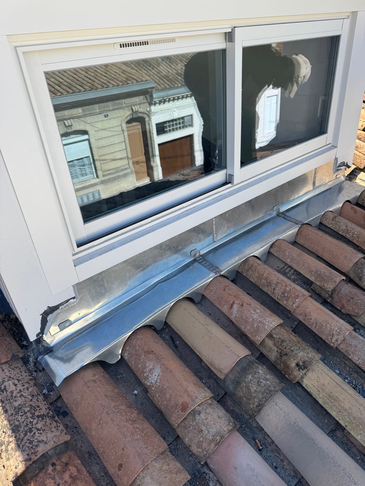 Pose de Velux à Cap de Bos (Pessac) — réalisation Couvzinguerie, couvreur en Gironde